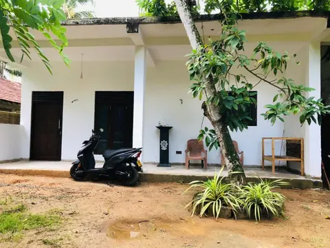 Wijesingha Holiday Home
