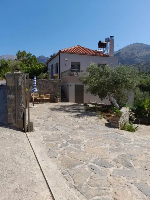 "Villa Kastania" Melidoni, Chania, Crete