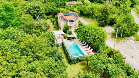 Wellness House Oliva, Heated Pool, Sauna and Jacuzzi