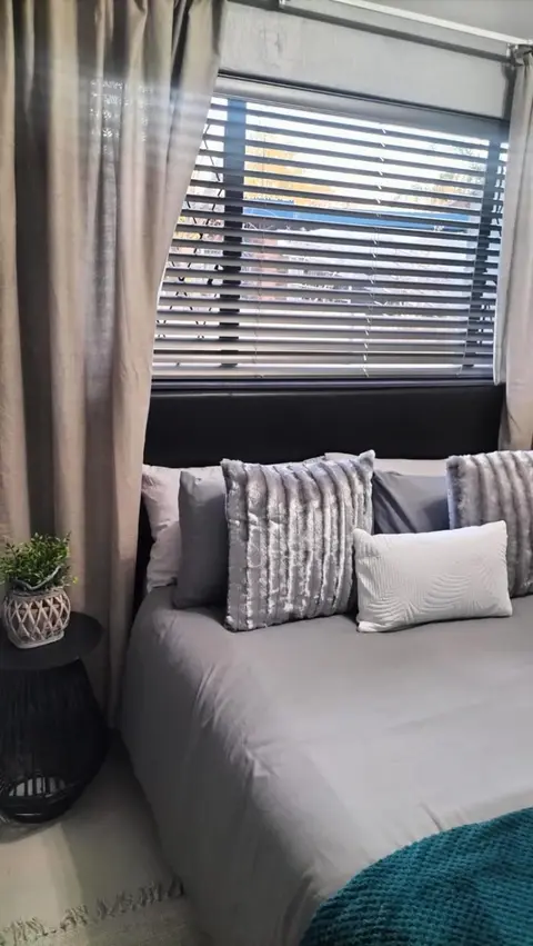 J & M Elegant Escape
