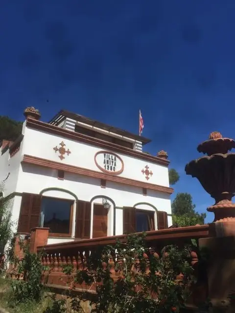 VILLA ANITA 1930 LLAFRANC casa con piscina privada