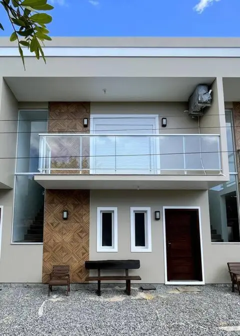 Azure Seaside House | 8 People | Ferrugem