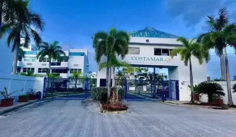 Pr Rentals Beach Front & Pool Amazing Views!
