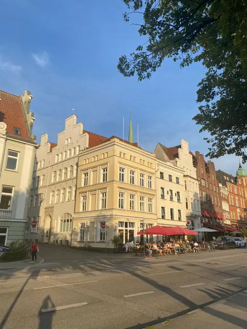 Maisonette am Holstentor mit Dachterrasse und Heimkino