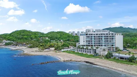 Zantamar - Beachfront Suites in La Cruz