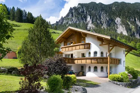 Haus Alvier by A-Appartments