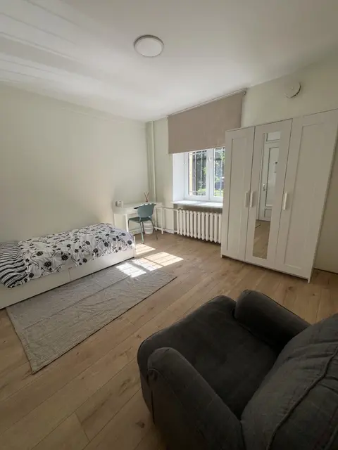 Peaceful Room in Shared Flat Close to Old Town