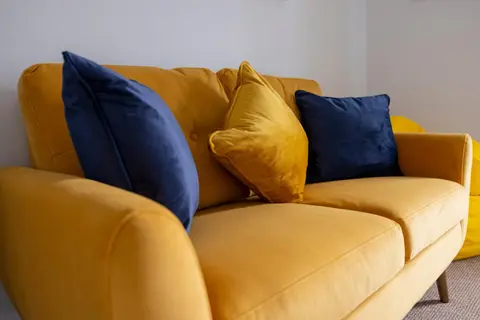 MODERN 2 BeD APARTMENT