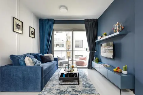 Mamad Sheinkin Chic Comfort City Stay
