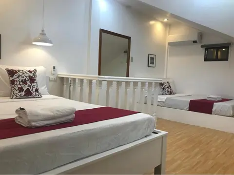 Dennis Guest House