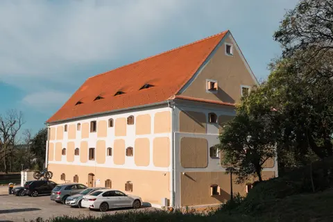 Granarium