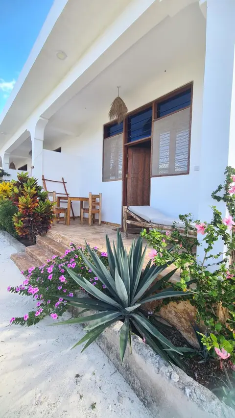 Maisha ni sasa Bungalows