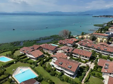 MGH Luxury - Caesar Resort Sirmione E05