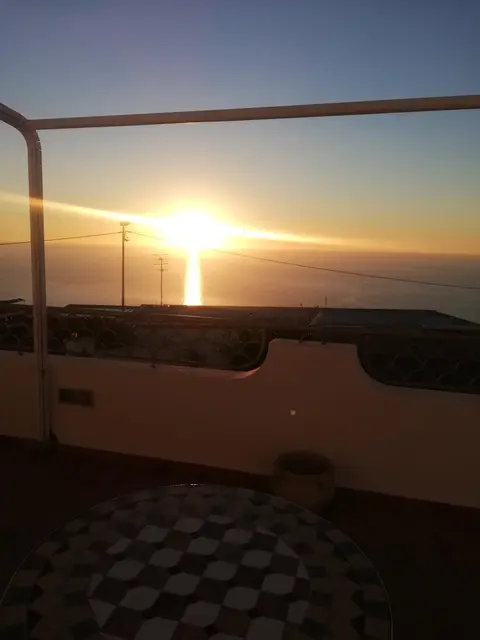 Tramonto sul mare