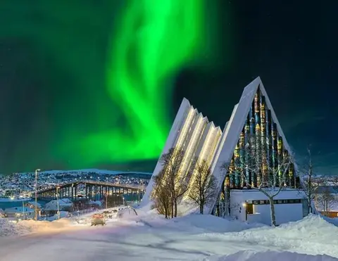 WALO APARTMENTS TROMSDALEN - Close to cable car and Arctic Cathedral, 10 min by bus to city centre, Free parking