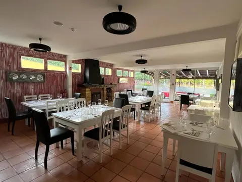 Classic Car House