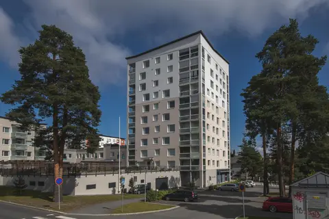 Saunallinen kaksio autohallipaikalla