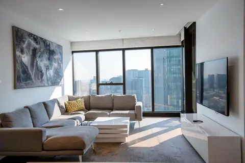 Prima Tower - Luxury Apartment Opposite to Casino and MCEC