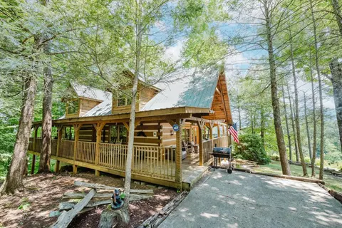 Big Kahuna Lodge