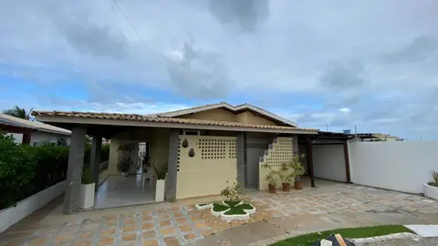 Casa de Temporada na Praia dentro de Condominio