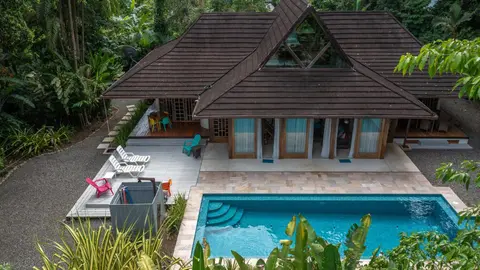 Casa Ambar - Luxury Jungle Villa with Pool near Chiquita Beach
