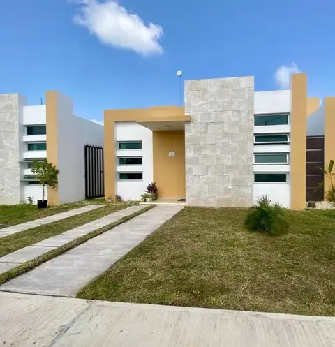 Casa Vallejo en Residencial Bécquer