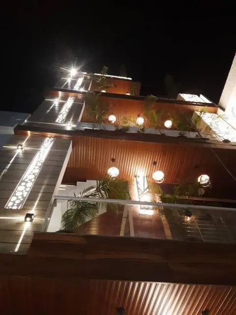 3BHK floor in urban homestay-swiming pool, Jacuzzi