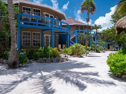 White Sands Cove C02-Ocean View 2 BR by Stay Floreo