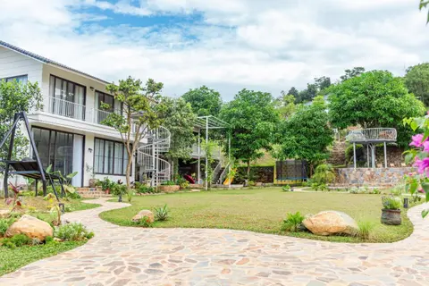 Sol Cottage Garden and Retreat