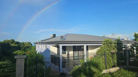 LES GITES D'ANGELE- Gîtes calme avec piscine, vue sur mer & jardin tropical