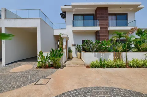 Melhor Stays Villa - L-M108 Luxury 4BHK villa with Private pool, Anjuna