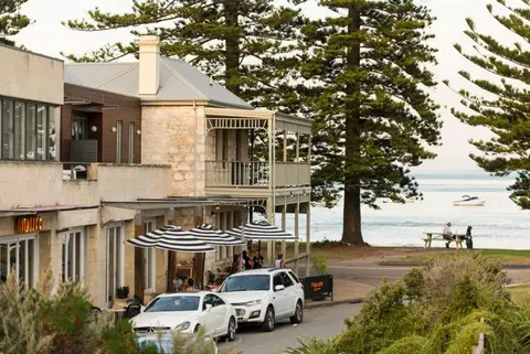 Sorrento Beach Cottages No.1 - in the heart of Sorrento