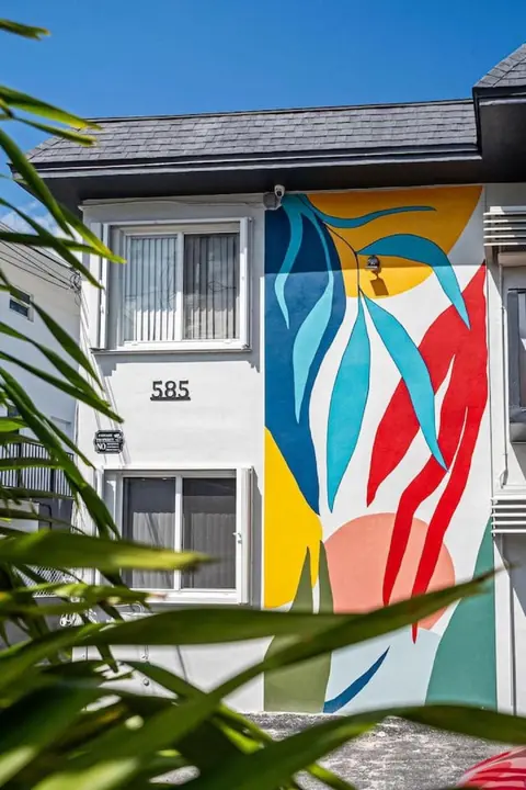 The SurfSide Hideout Charming Cozy Central