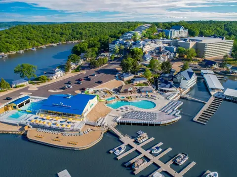 Lazy Days Escape Waterfront Condo
