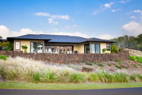 Mauna Kea High Bluffs Home