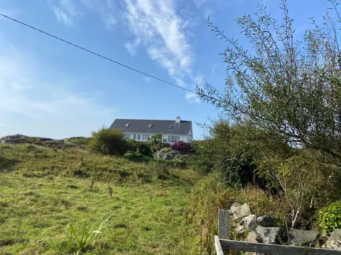 Mannin Beach View House