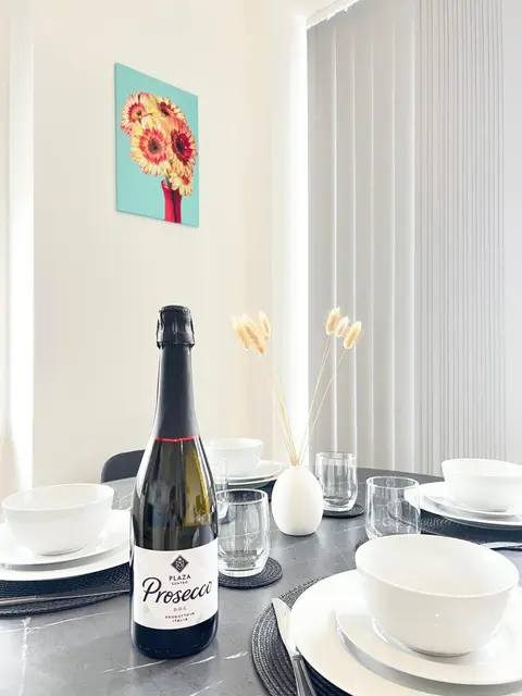 Modern, New, Amazing Apartment in East London!