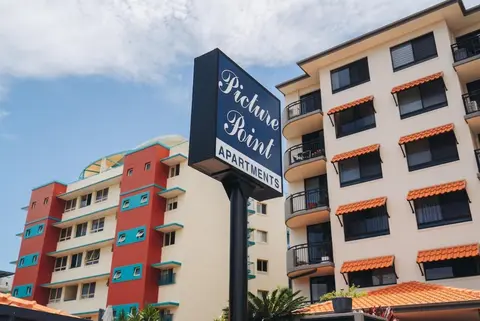 Waterfront Apt Maroochy River