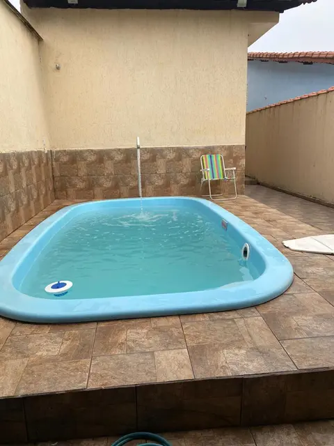 Casa com piscina em Mongaguá Próximo a Plataforma