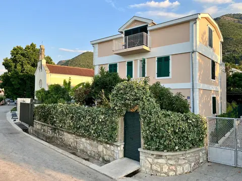 Apartment Dunja Djenovici