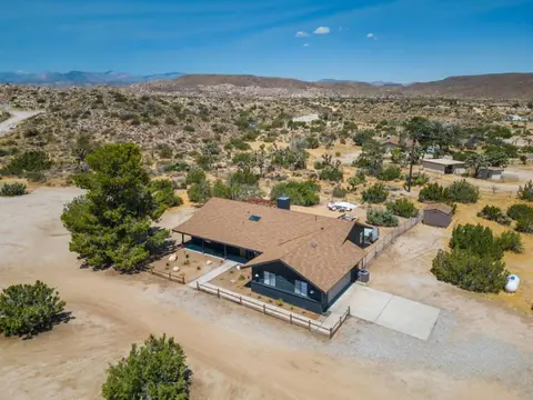Skyline Retreat A Designer Ranch W Hot Tub