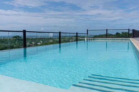New 2 BR apt with swimming pool at playa bonita