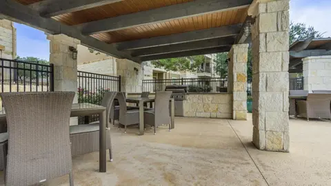 Landing at Mission Hill - Studio in Downtown New Braunfels