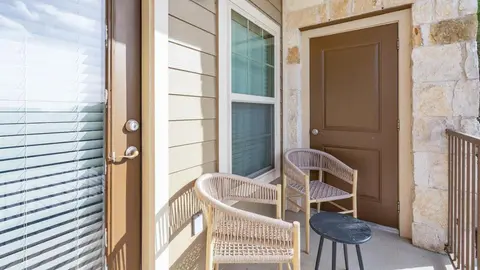 Landing at Mission Hill - 2 Bedrooms in Downtown New Braunfels