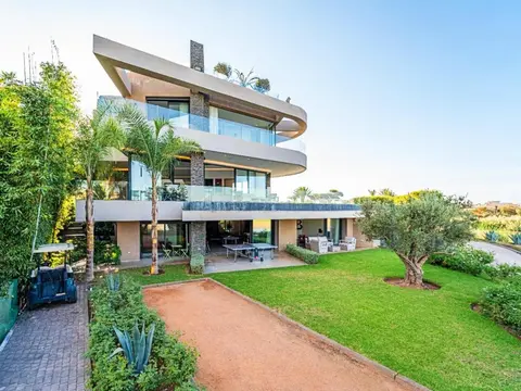 Exclusive Mansion - Pool & Golf Views