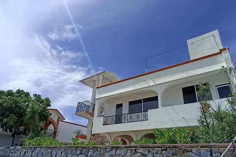 Casa Privada con Alberca Cerrito del Sanka
