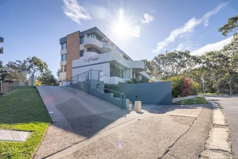 The Point 13, 5-7 Mitchell St - stunning water views, complex pool and WiFi