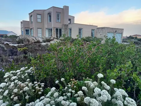 KLIPWERF Bettys Bay