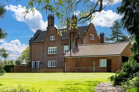Middle Wing - Norfolk Cottage Agency