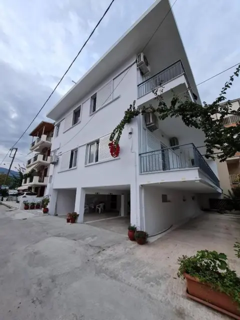 The Beach House 2